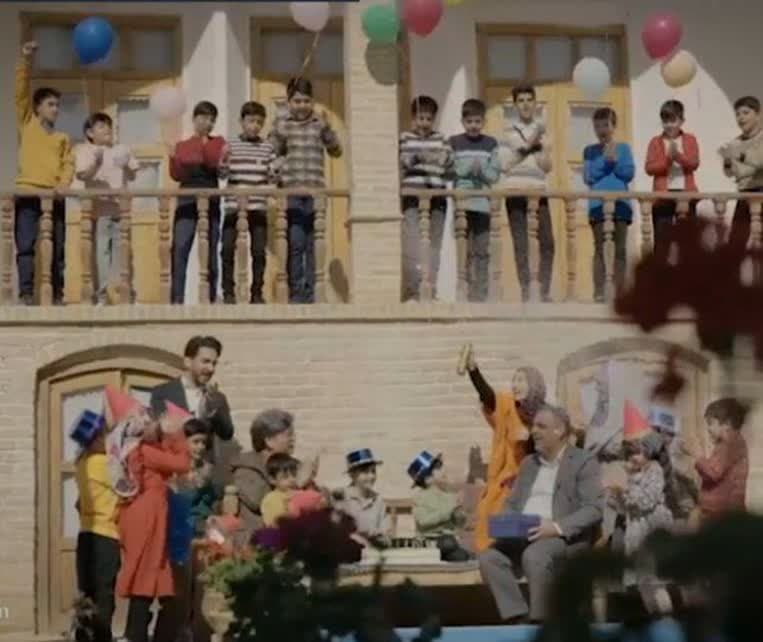 همبازی